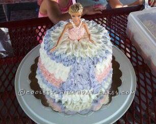 Castle Birthday Cake on This Barbie Doll Cake Was For My Niece   S 5th Birthday And She Just