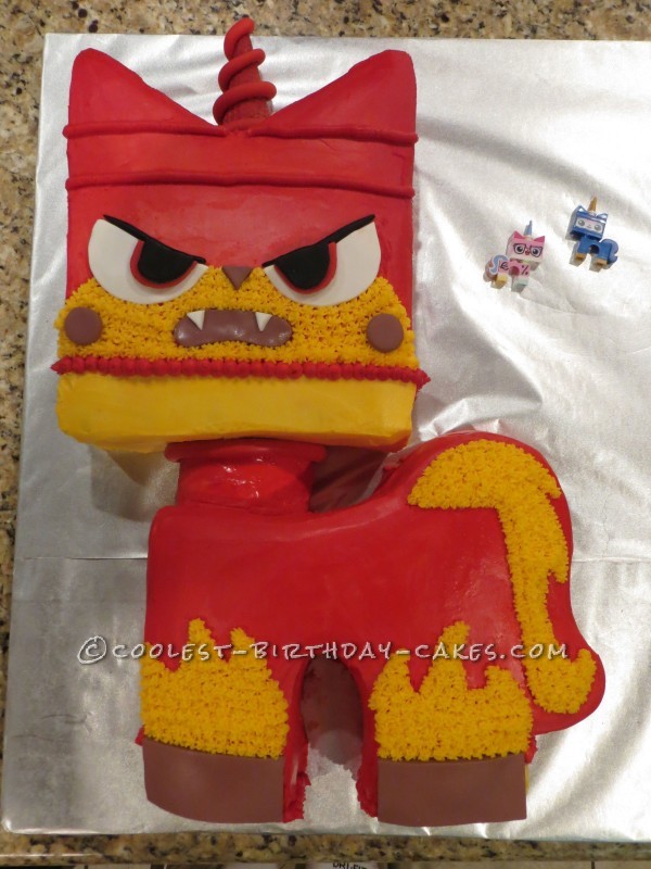 lego-angry-kitty-cake-thats-one-angry-cat-72260-600x800.jpg